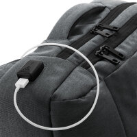 Q-Tech Charge Convertible Backpack Quadra QD990